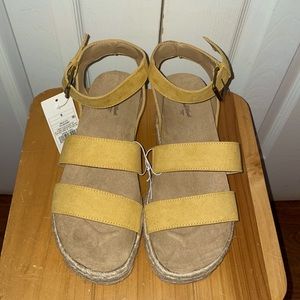 Espadrille sandals